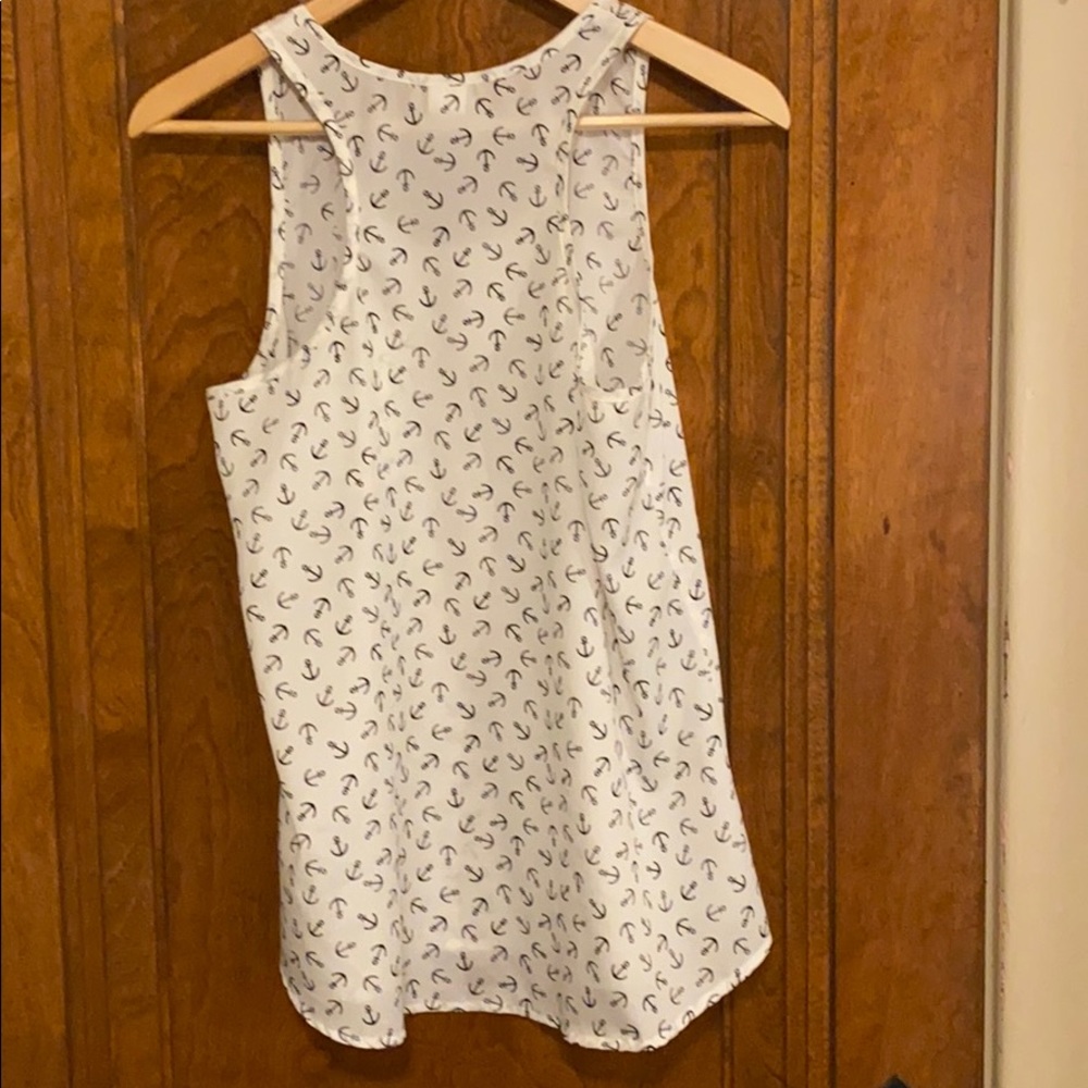 Needle & Thread, anchor tank - Picture 4 of 4